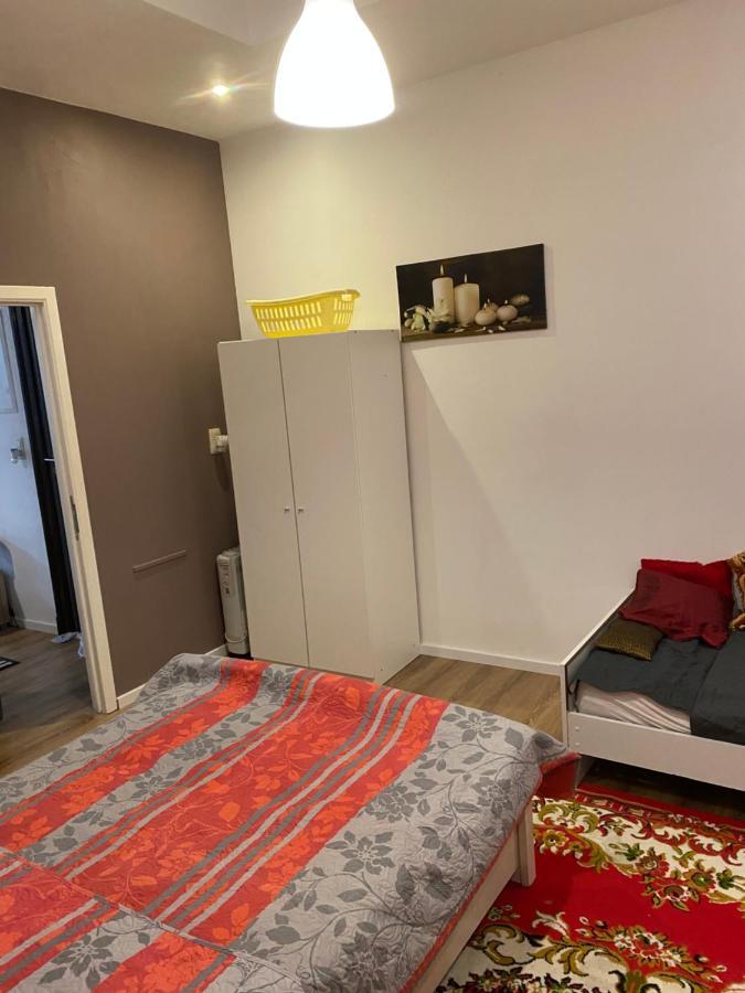 Superbe Appartement 샤를루아 외부 사진