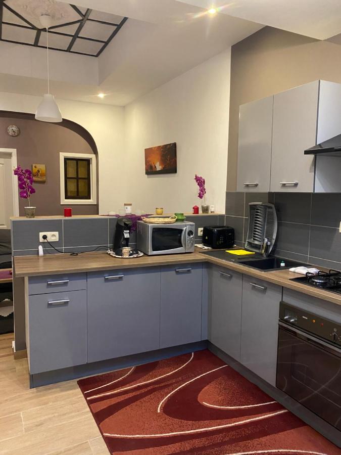 Superbe Appartement 샤를루아 외부 사진